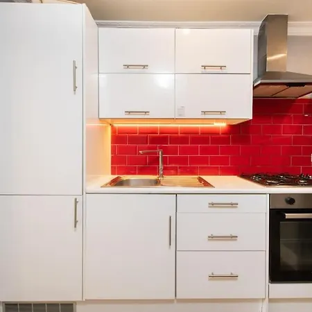 Cozy 2-Bedroom Flat In Battersea London Exterior foto